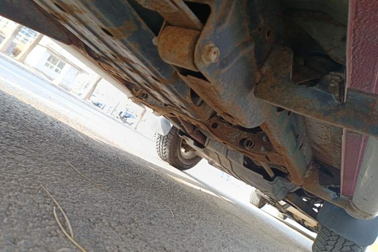 Used Nissan Paladin 2013 2.4L Two-Wheel Drive Standard Edition Emission Standard China IV Chassis Front Left