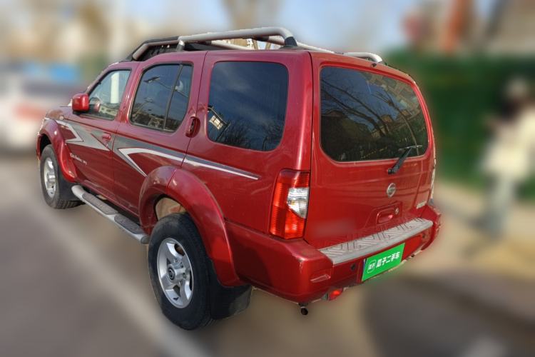 Used Nissan Paladin 2013 2.4L Two-Wheel Drive Standard Edition Emission Standard China IV Rear Left 45 Deg