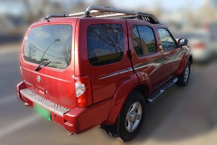 Used Nissan Paladin 2013 2.4L Two-Wheel Drive Standard Edition Emission Standard China IV Rear Right 45 Deg