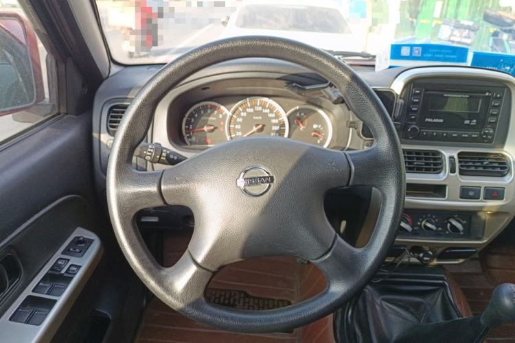 Used Nissan Paladin 2013 2.4L Two-Wheel Drive Standard Edition Emission Standard China IV Steering Wheel