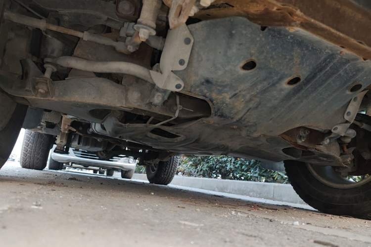 Used Nissan Paladin 2013 2.4L Two-Wheel Drive Standard Version China IV Standard Chassis Front