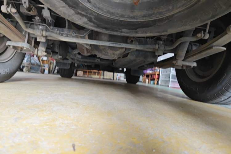 Used Nissan Paladin 2013 2.4L Two-Wheel Drive Standard Version China IV Standard Chassis Rear