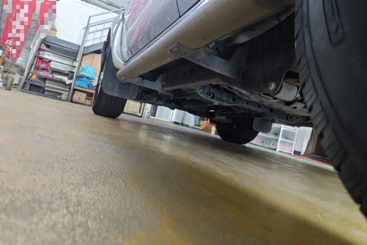 Used Nissan Paladin 2013 2.4L Two-Wheel Drive Standard Version China IV Standard Chassis Rear Left