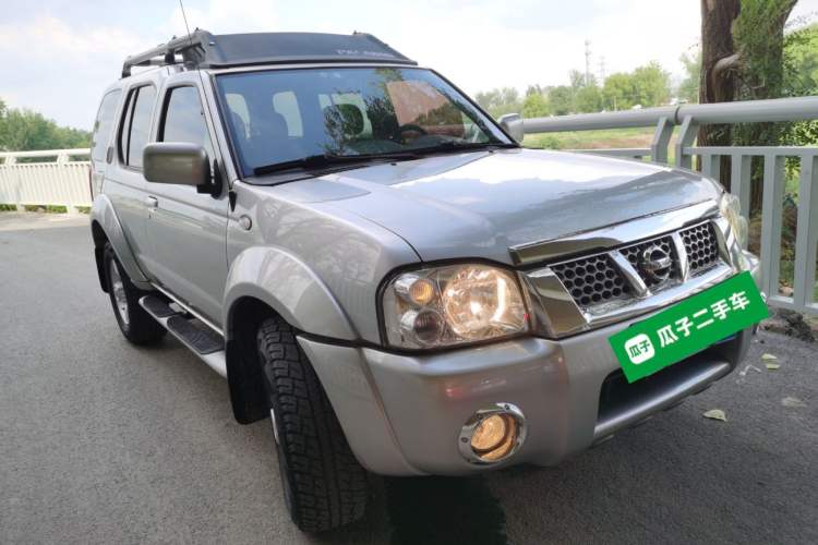 Used Nissan Paladin 2013 2.4L 4x4 Luxury Version China V Standard Exterior 2