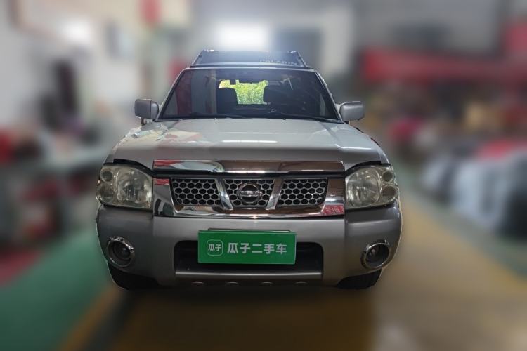 Used Nissan Paladin 2013 2.4L Two-Wheel Drive Standard Version China IV Standard Front