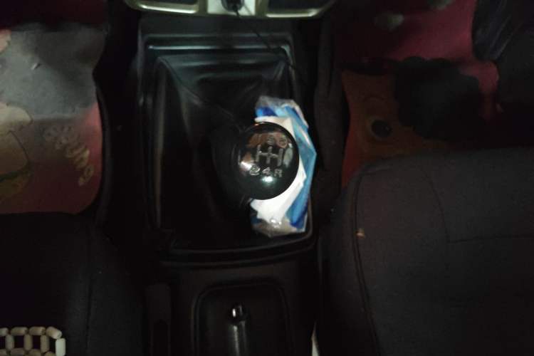 Used Nissan Paladin 2013 2.4L Two-Wheel Drive Standard Version China IV Standard Gear Lever