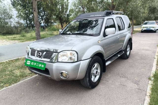 Used Nissan Paladin 2013 2.4L 4x4 Luxury Version China V Standard