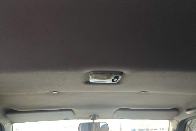 Used Nissan Paladin 2013 2.4L Two-Wheel Drive Standard Version China V Standard Headliner
