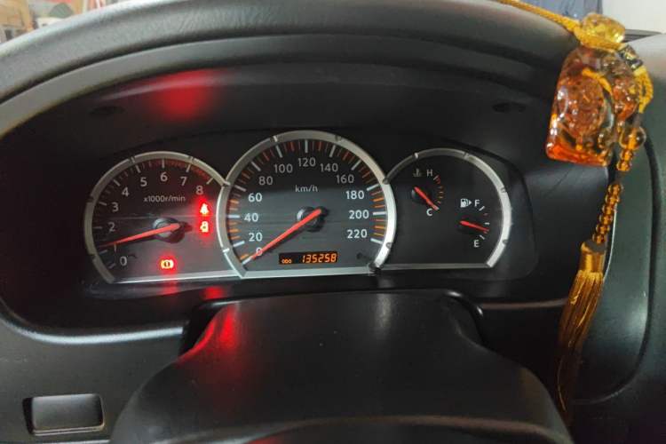 Used Nissan Paladin 2013 2.4L Two-Wheel Drive Standard Version China IV Standard Instrument Cluster