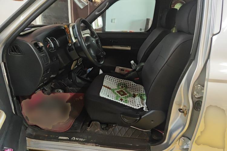 Used Nissan Paladin 2013 2.4L Two-Wheel Drive Standard Version China IV Standard Left Front Seat