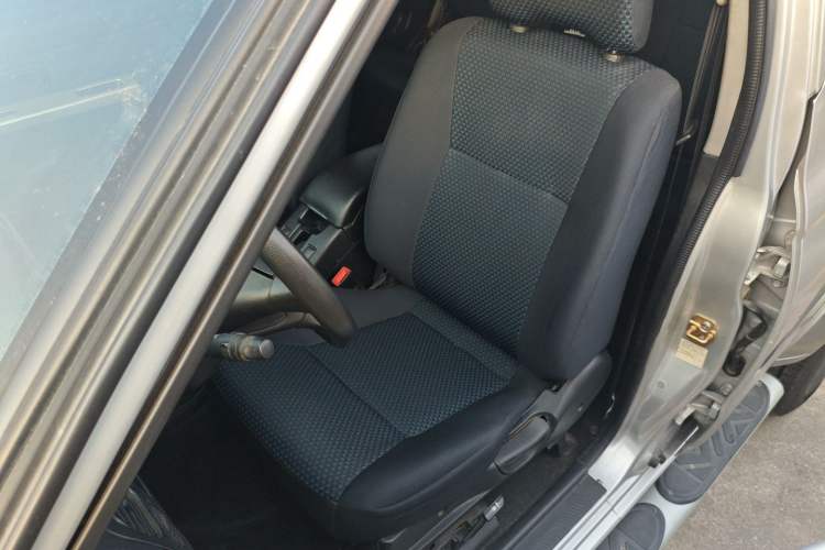 Used Nissan Paladin 2013 2.4L Two-Wheel Drive Standard Version China V Standard Left Front Seat