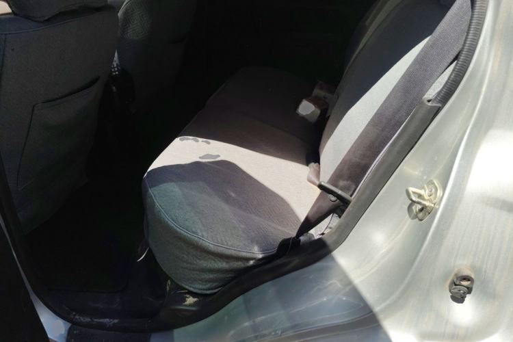 Used Nissan Paladin 2013 2.4L 4x4 Standard Version China V Standard Left Rear Seat