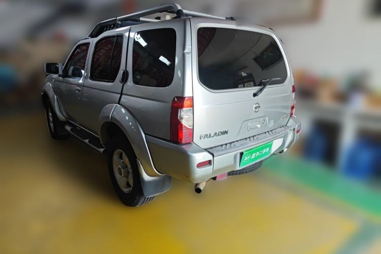 Used Nissan Paladin 2013 2.4L Two-Wheel Drive Standard Version China IV Standard Rear Left 45 Deg