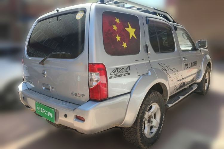 Used Nissan Paladin 2013 2.4L 4x4 Standard Version China V Standard Rear Right 45 Deg