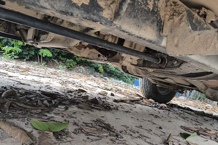 Used Nissan Paladin 2013 2.4L 4x4 Standard Version China V Standard Chassis Front Left