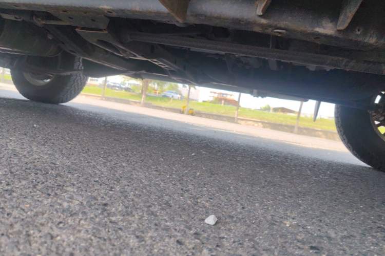 Used Nissan Paladin 2013 2.4L Two-Wheel Drive Standard Version China IV Standard Chassis Front Right