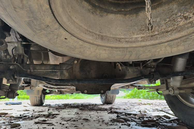 Used Nissan Paladin 2013 2.4L 4x4 Standard Version China V Standard Chassis Rear