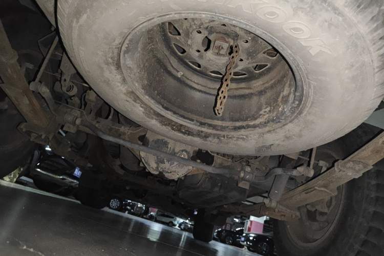 Used Nissan Paladin 2013 2.4L Two-Wheel Drive Standard Version China V Standard Chassis Rear
