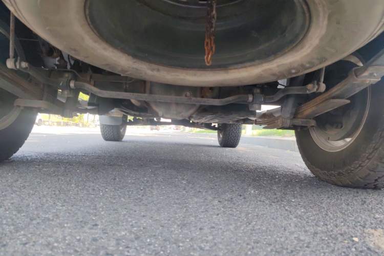 Used Nissan Paladin 2013 2.4L Two-Wheel Drive Standard Version China IV Standard Chassis Rear