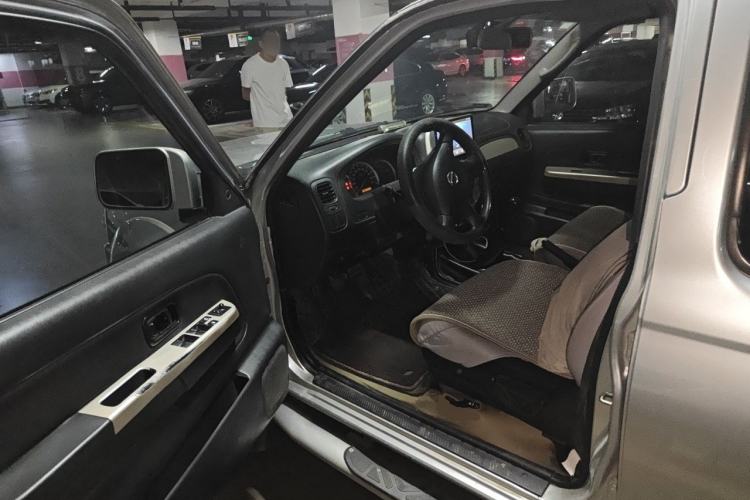 Used Nissan Paladin 2013 2.4L Two-Wheel Drive Standard Version China V Standard Driver Seat
