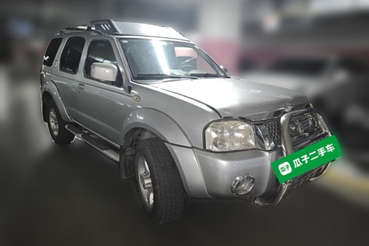 Used Nissan Paladin 2013 2.4L Two-Wheel Drive Standard Version China V Standard Front Right 45 Deg