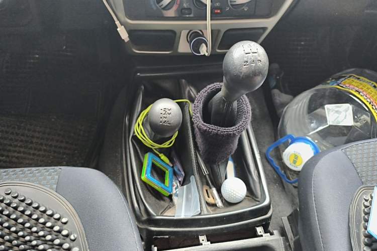 Used Nissan Paladin 2013 2.4L 4x4 Standard Version China V Standard Gear Lever