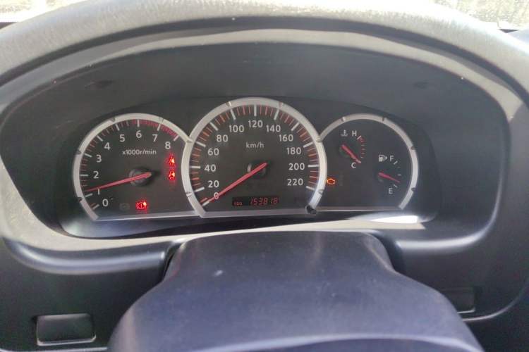 Used Nissan Paladin 2013 2.4L Two-Wheel Drive Standard Version China IV Standard Instrument Cluster
