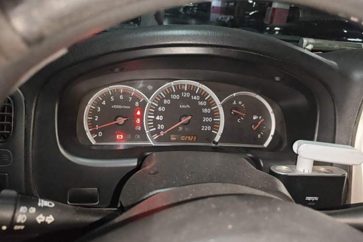 Used Nissan Paladin 2013 2.4L Two-Wheel Drive Standard Version China V Standard Instrument Cluster