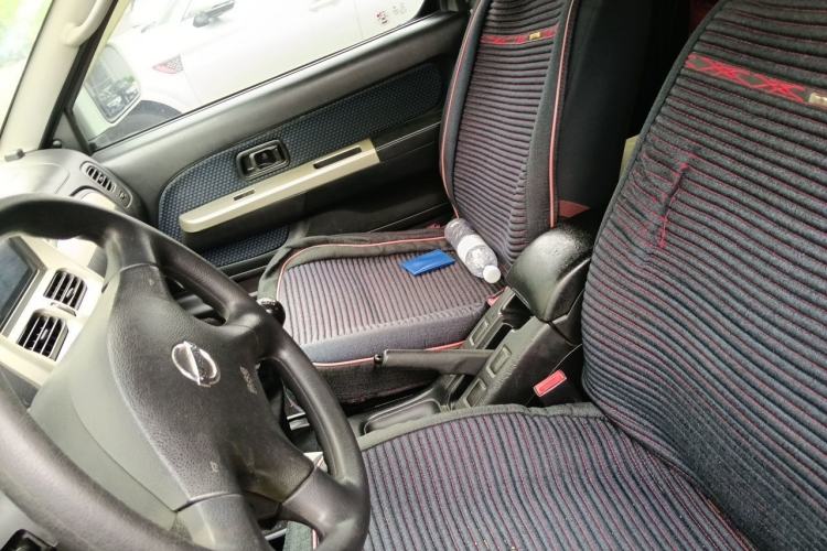 Used Nissan Paladin 2013 2.4L Two-Wheel Drive Standard Version China IV Standard Left Front Seat