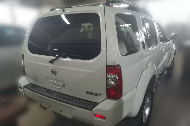 Used Nissan Paladin 2013 2.4L Two-Wheel Drive Standard Version China IV Standard Rear Right 45 Deg