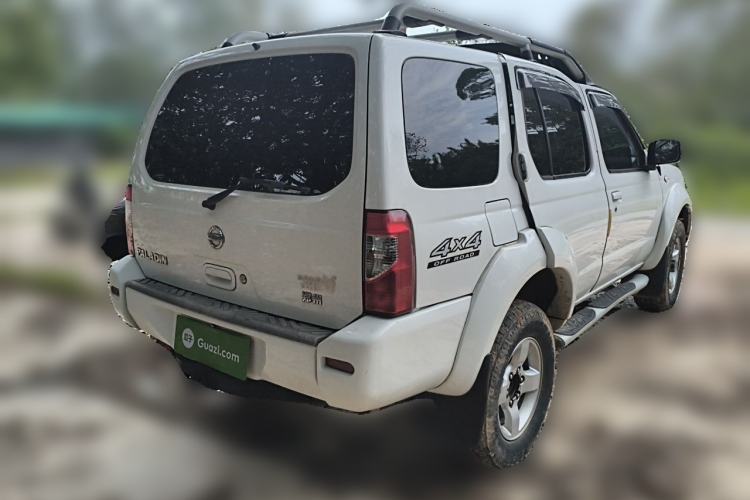 Used Nissan Paladin 2013 2.4L 4x4 Standard Version China V Standard Rear Right 45 Deg