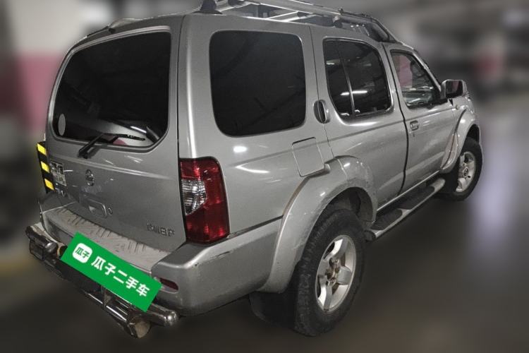 Used Nissan Paladin 2013 2.4L Two-Wheel Drive Standard Version China V Standard Rear Right 45 Deg