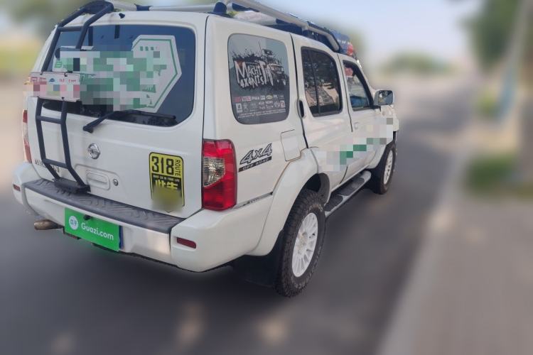 Used Nissan Paladin 2013 2.4L Two-Wheel Drive Standard Version China IV Standard Rear Right 45 Deg