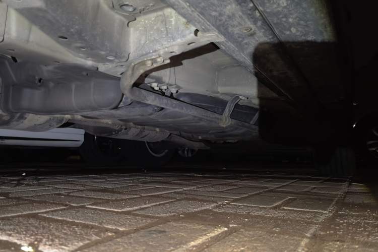 Used Nissan Pathfinder  Chassis Front Left