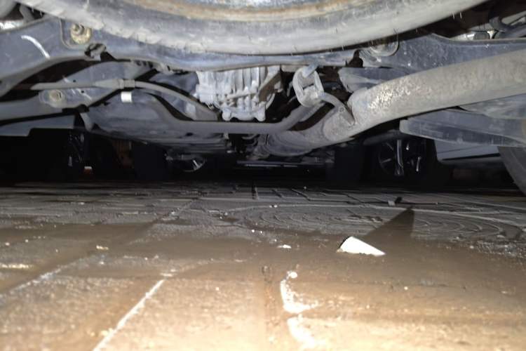Used Nissan Pathfinder  Chassis Rear