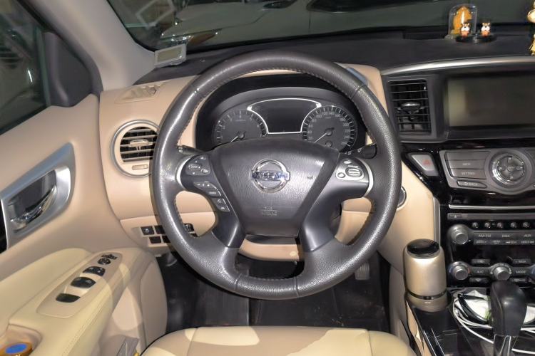 Used Nissan Pathfinder  Steering Wheel