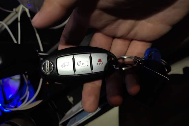 Used Nissan Pathfinder  Vehicle Key