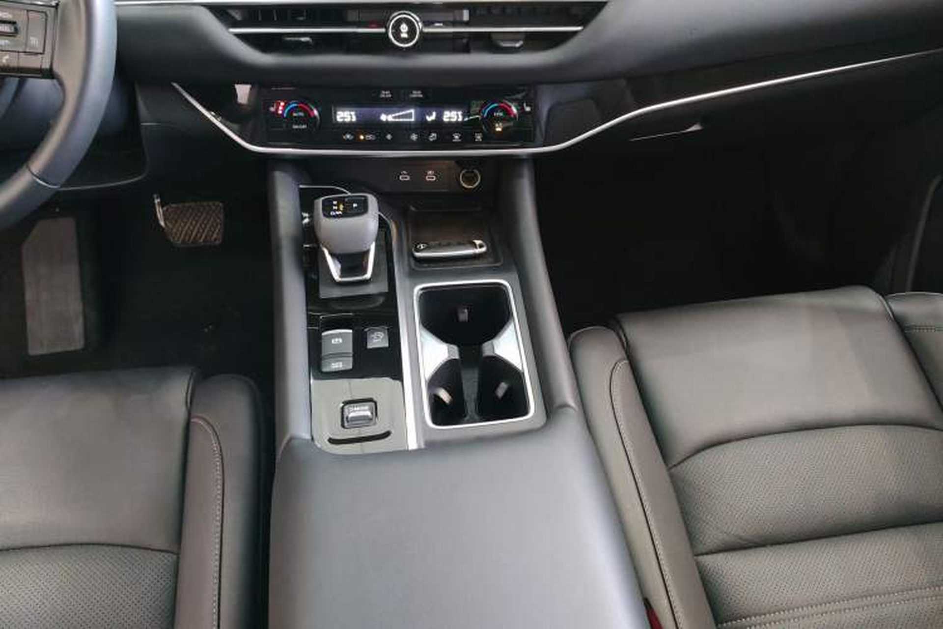 Used Nissan Pathfinder 2024 380 VC-TURBO Two-Wheel Drive Smart Edition 6 Seats Gear Lever