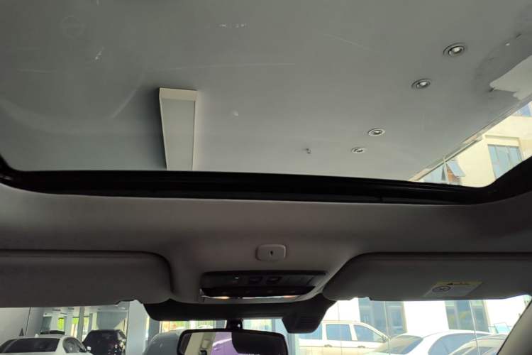 Used Nissan Pathfinder 2024 380 VC-TURBO Four-Wheel Drive Intelligent Driving Version 7 Seats Headliner