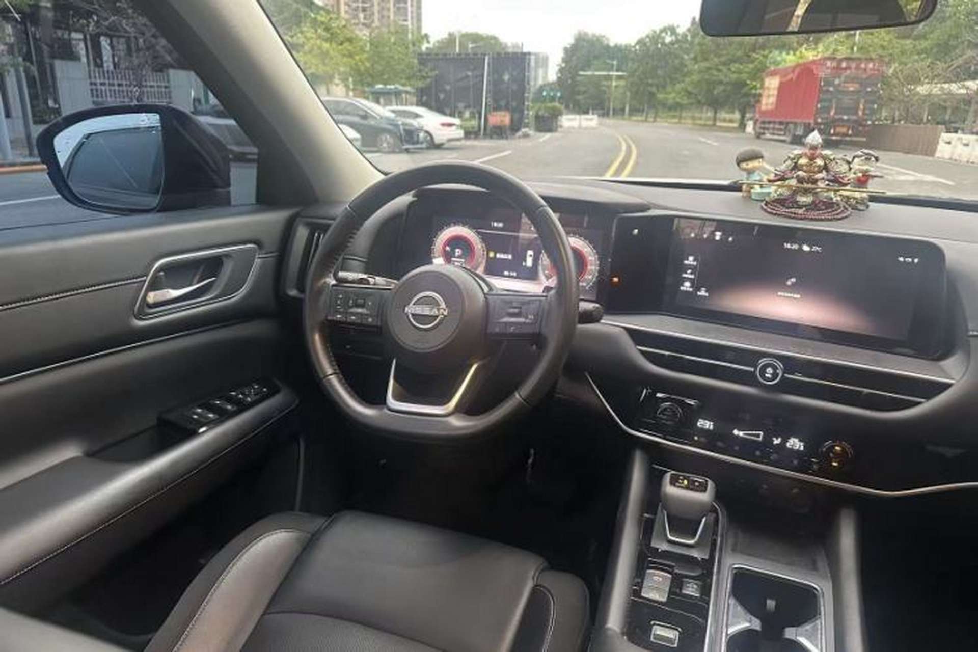 Used Nissan Pathfinder 2024 380 VC-TURBO Two-Wheel Drive Smart Enjoyment Version 7 Seats Interior 3