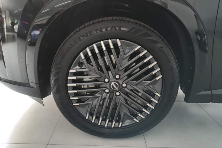 Used Nissan Pathfinder 2024 380 VC-TURBO Four-Wheel Drive Intelligent Driving Version 7 Seats Left Front Wheel Hub