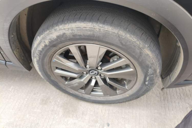 Used Nissan Pathfinder 2024 380 VC-TURBO Two-Wheel Drive Smart Enjoyment Version 7 Seats Right Front Wheel Hub