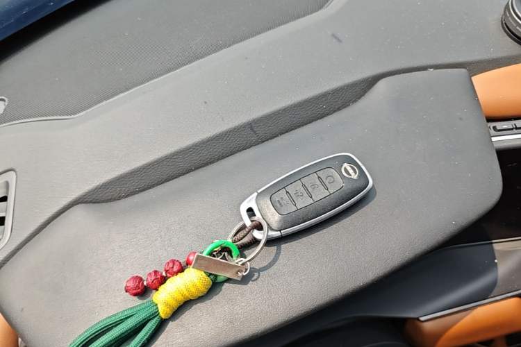 Used Nissan Pathfinder 2024 380 VC-TURBO Four-Wheel Drive Intelligent Driving Version 6 Seats Vehicle Key