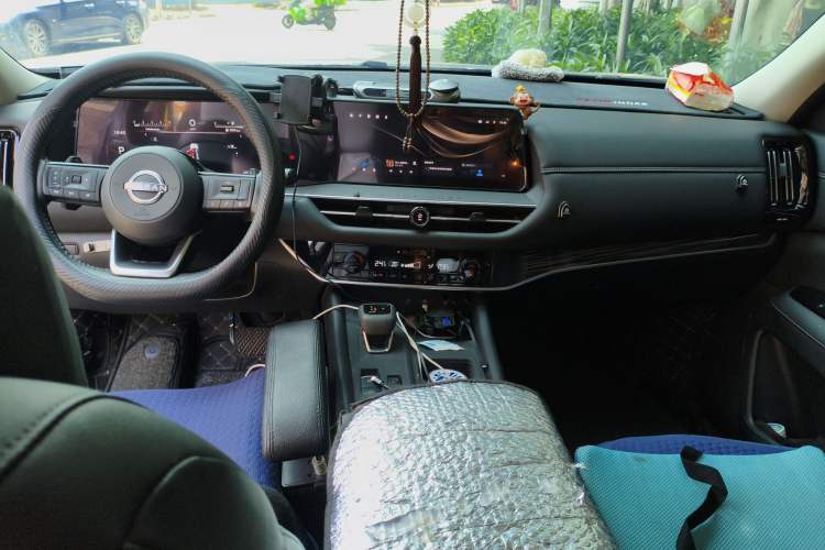 Used Nissan Pathfinder 2024 380 VC-TURBO Four-Wheel Drive Intelligent Driving Version 6 Seats Center Console