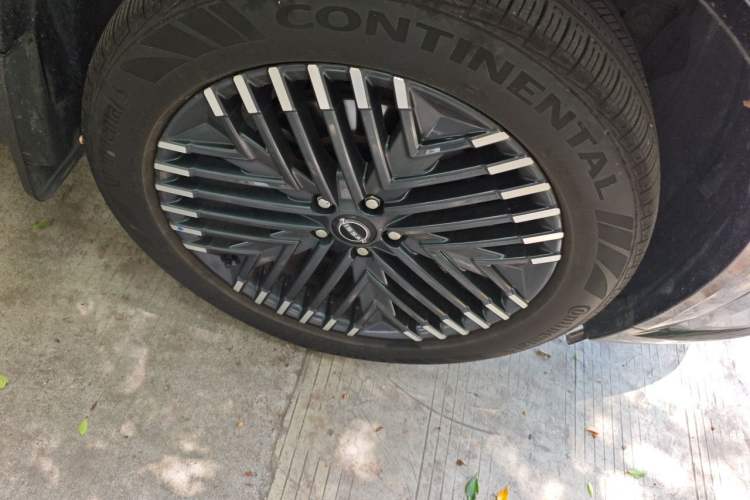 Used Nissan Pathfinder 2024 380 VC-TURBO Four-Wheel Drive Intelligent Driving Version 6 Seats Right Front Wheel Hub