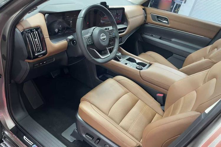 Used Nissan Pathfinder 2024 380 VC-TURBO Four-Wheel Drive Intelligent Driving Version 7 Seats Interior 3