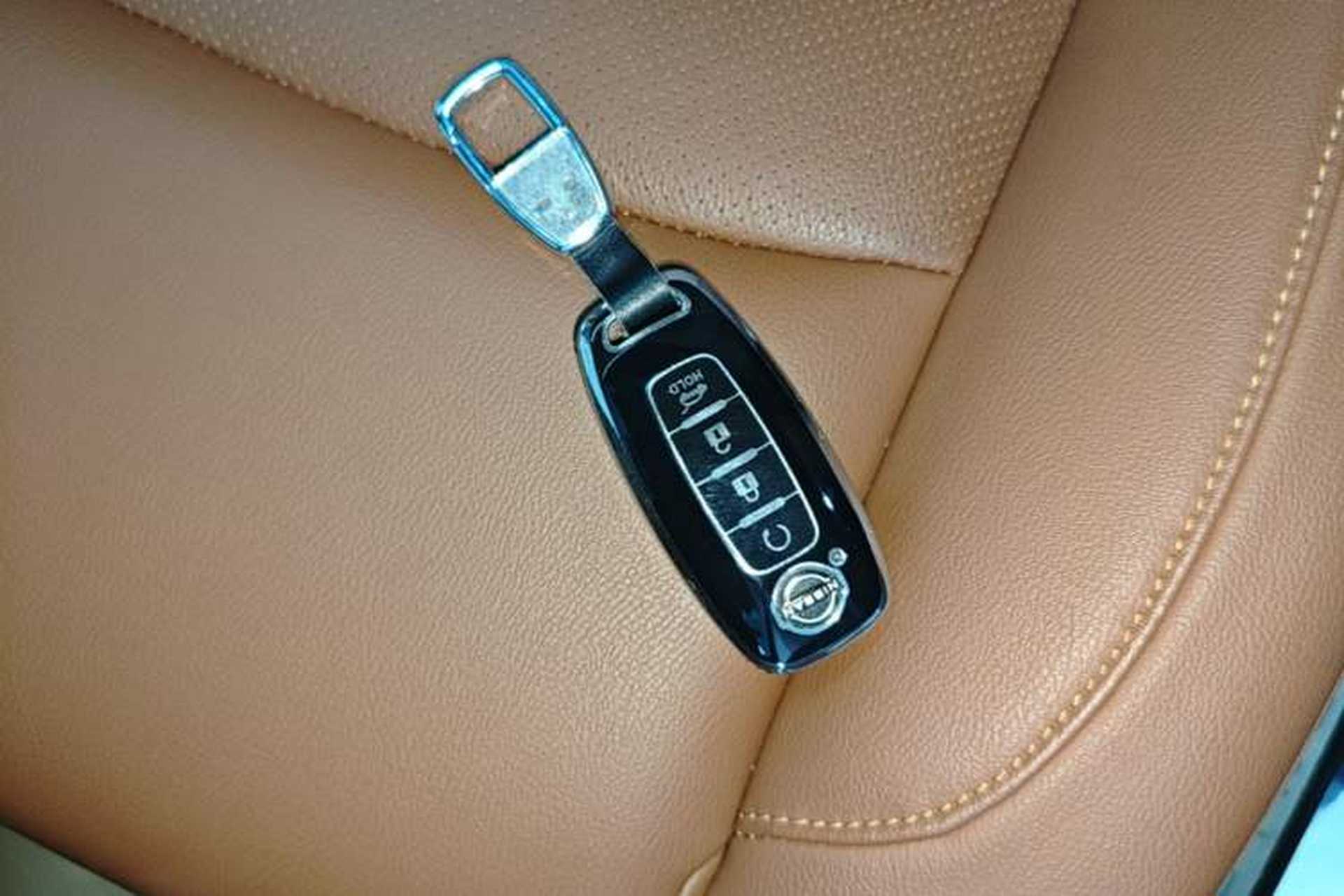 Used Nissan Pathfinder 2024 380 VC-TURBO Four-Wheel Drive Intelligent Driving Version 6 Seats Vehicle Key