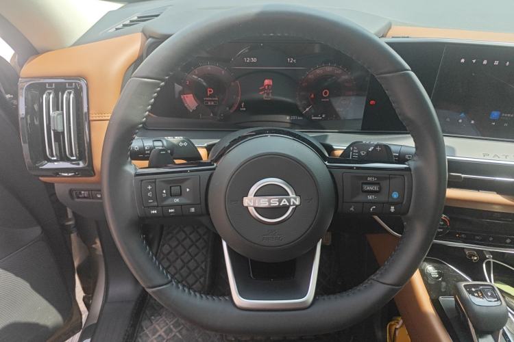 Used Nissan Pathfinder 2024 380 VC-TURBO Four-Wheel Drive Intelligent Driving Version 7 Seats Steering Wheel