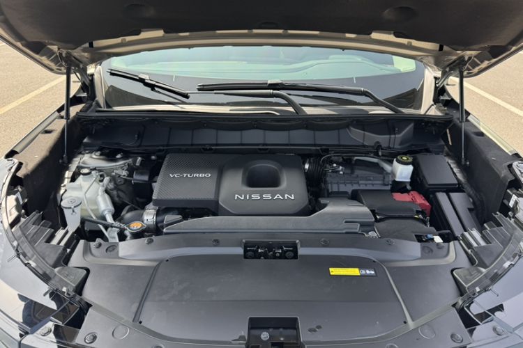 Used Nissan Pathfinder 2024 380 VC-TURBO Four-Wheel Drive Intelligent Driving Version 6 Seats Engine Bay