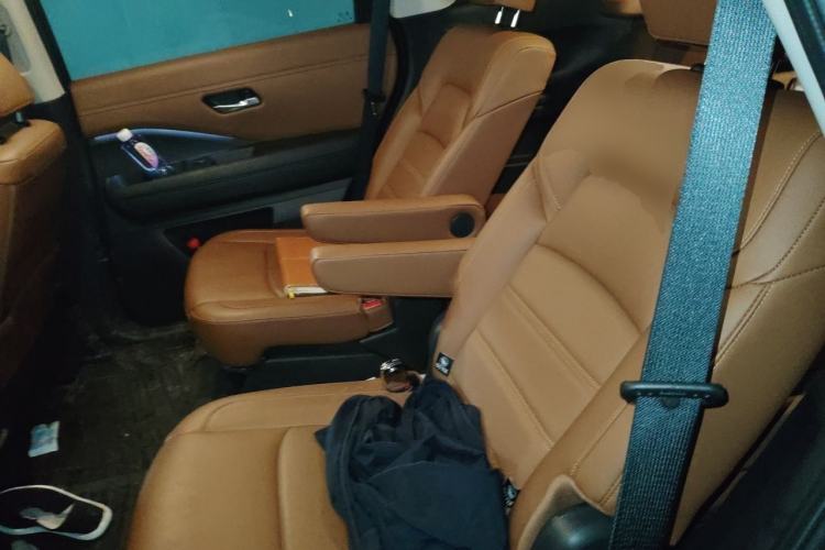 Used Nissan Pathfinder 2024 380 VC-TURBO Four-Wheel Drive Intelligent Driving Version 6 Seats Left Rear Seat